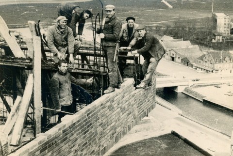 IJzertoren - archieffoto