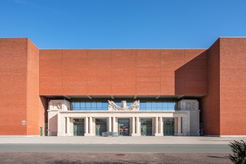 Koning Boudewijnstadion - Spaans Rood