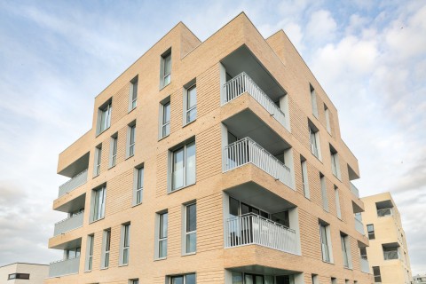 Modern appartement in gele gevelsteen gevoegd