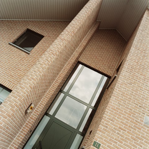 Ronde hoek in de gevel