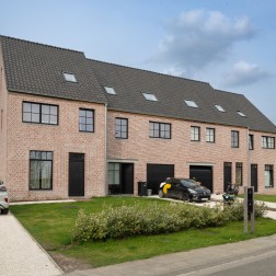 Klampsteen Kesselt Baekel